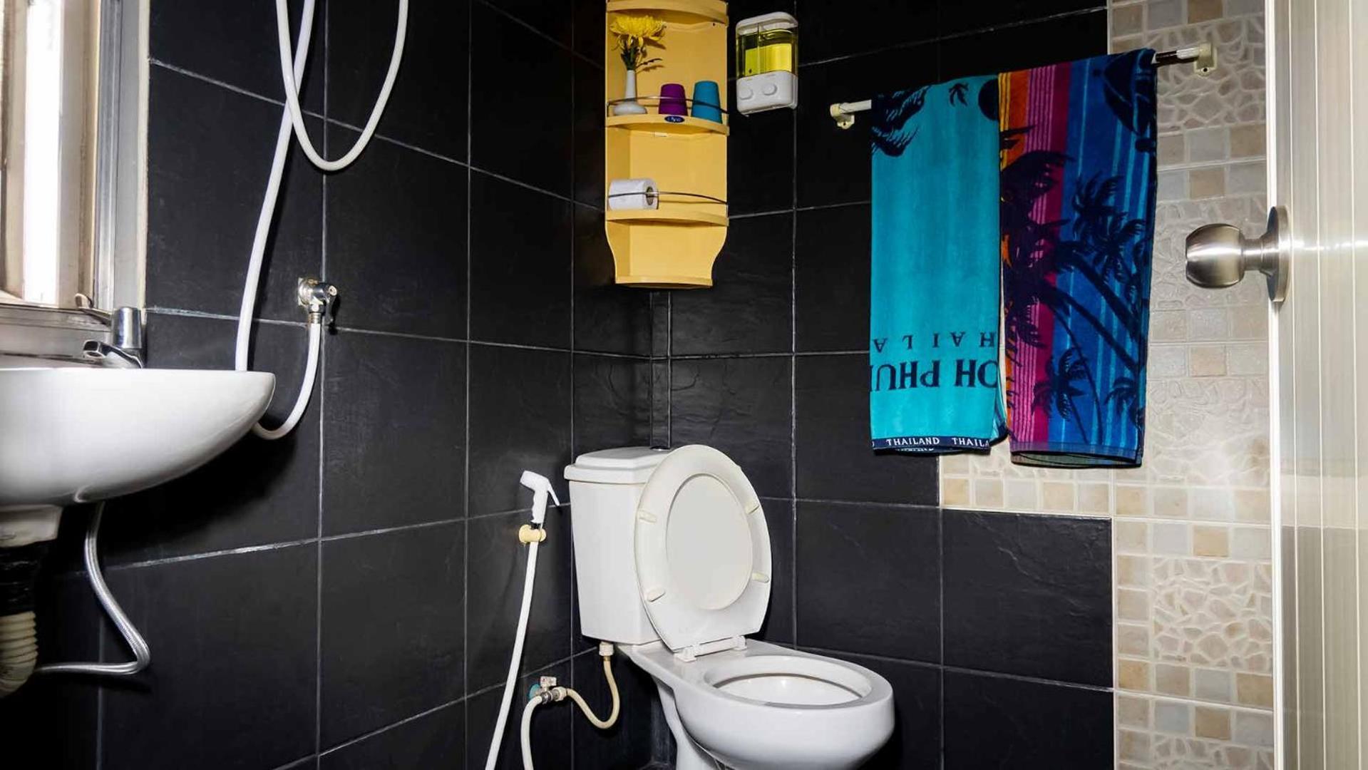 Sabina Guesthouse Kamala Ruang foto
