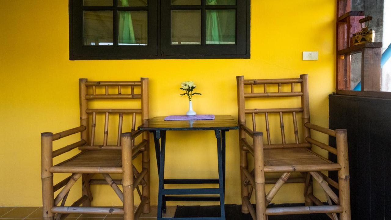 Sabina Guesthouse Kamala Bagian luar foto